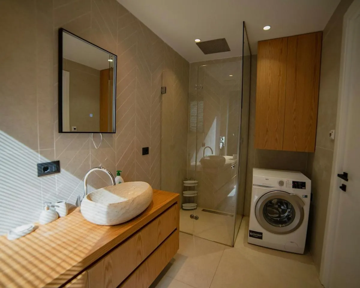 Luxury Villa Dhermi Gjilek 0*,  Αλβανία
